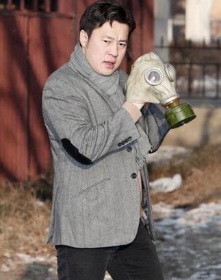 Аавынхаа мэргэжлийг өвлөсөн жүжигчин С.Болд-Эрдэнэ